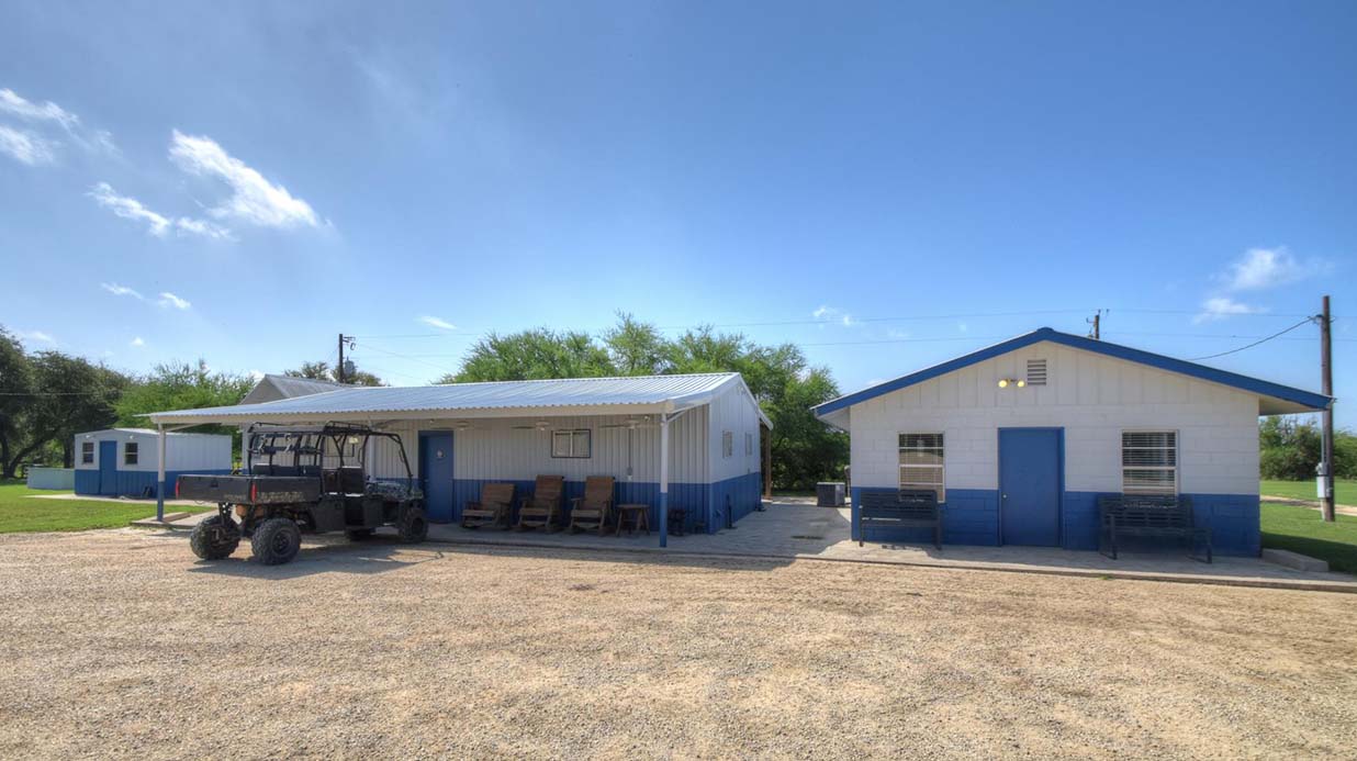 Texas Heritage Brokers Team Sell 7,045acre Uvalde County Ranch